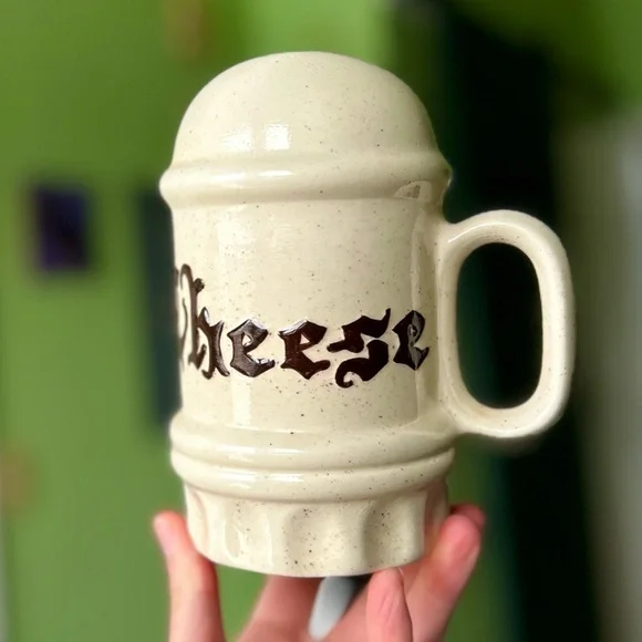 VTG Large Pottery Cheese Shaker Kitchenware Tool Cottagecore Farmhouse Accent - Picture 9 of 9